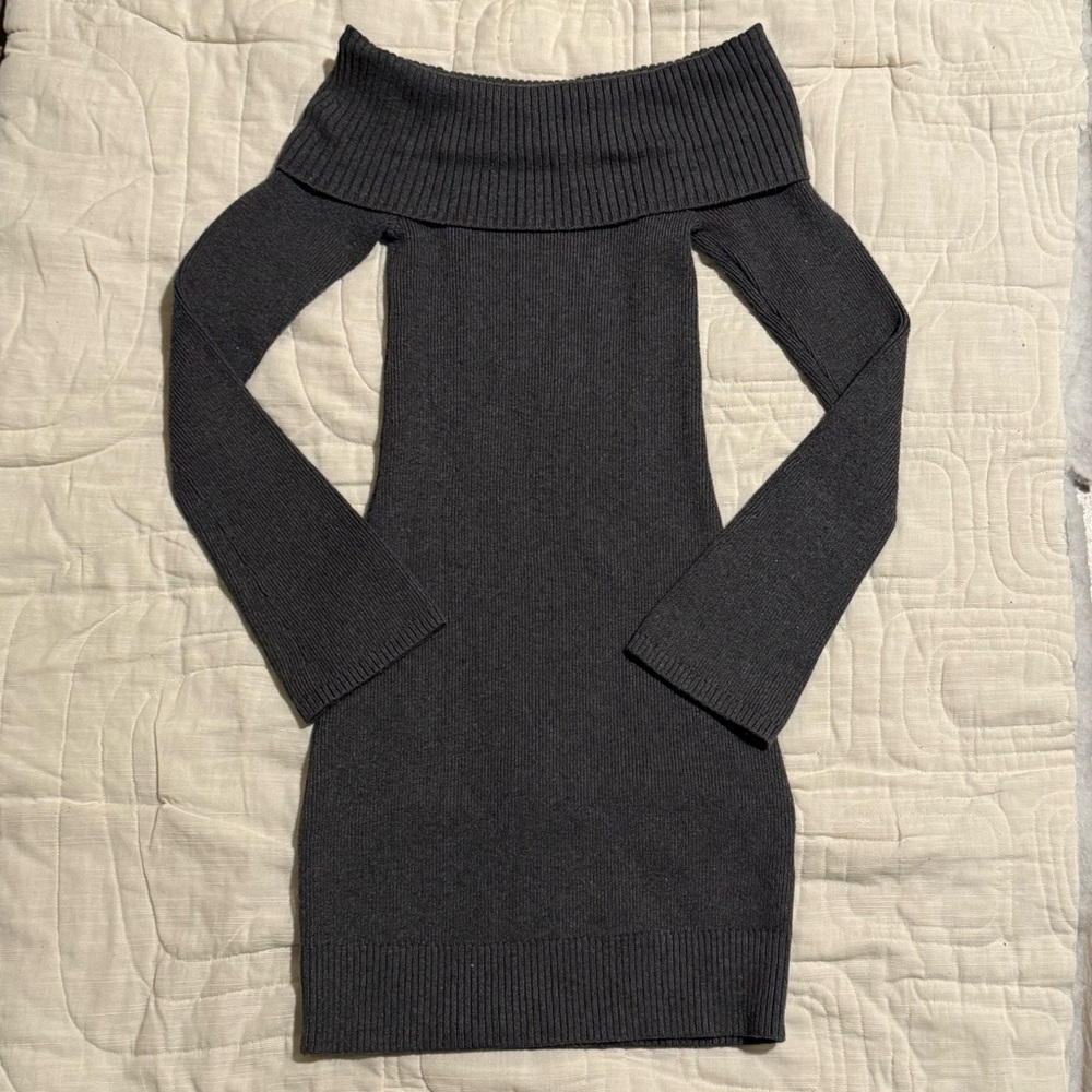 Hollister XS Grey Off The Shoulder Dress